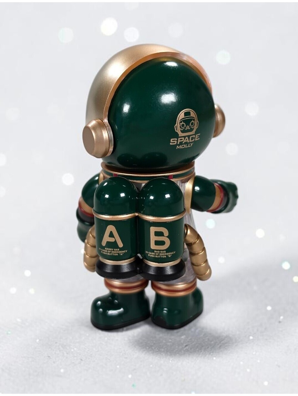 POP MART Mega Space Molly 100% Series 4 Christmas2024 Green Special 1/36 - Picture 6 of 13